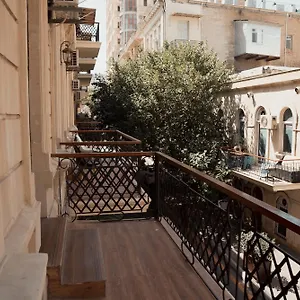 Otel Dionis, Bakü